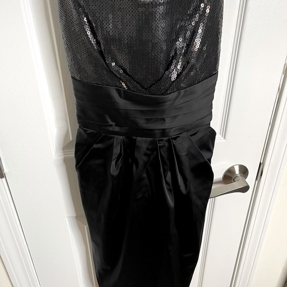 Black Strapless Cocktail Dress with Sequence Design - Picture 4 of 6